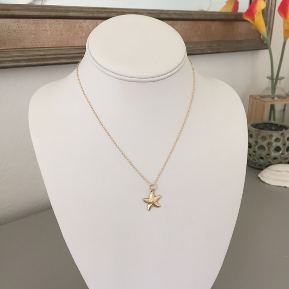 14k Gold Filled Starfish Necklace - Picture 5 of 7